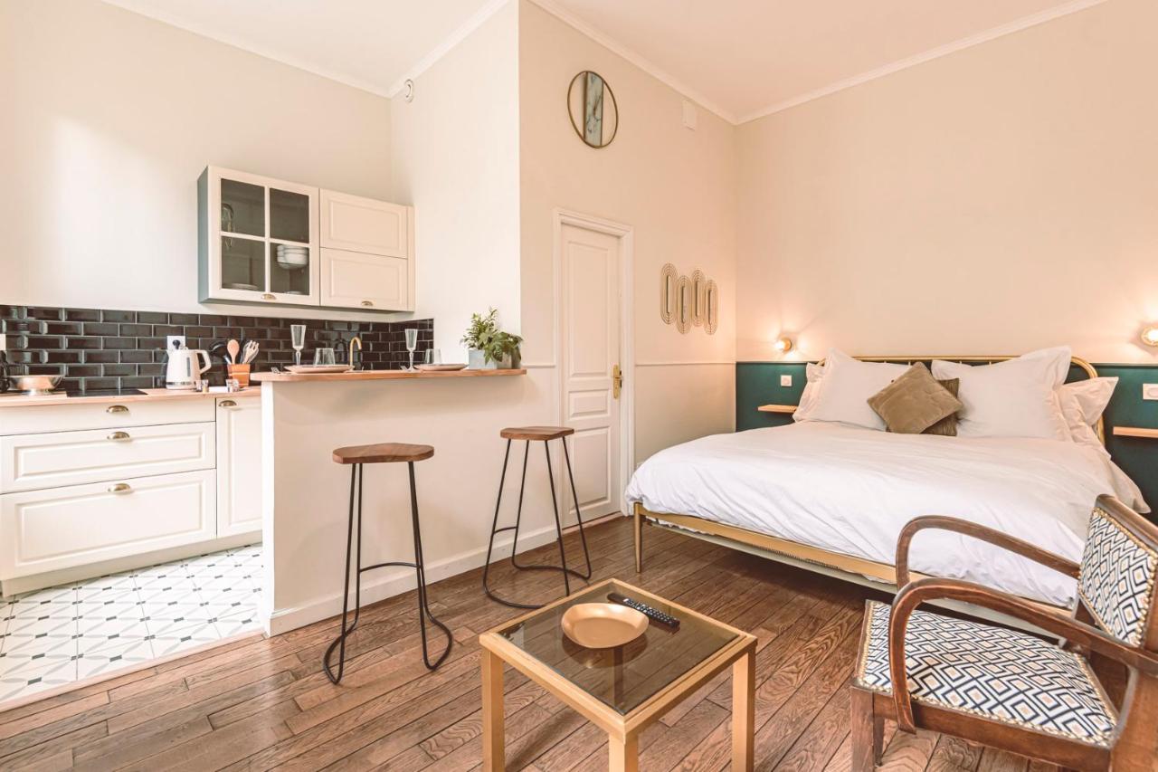 Appartement Hyper centre : élégante terrasse privée à Reims Extérieur photo