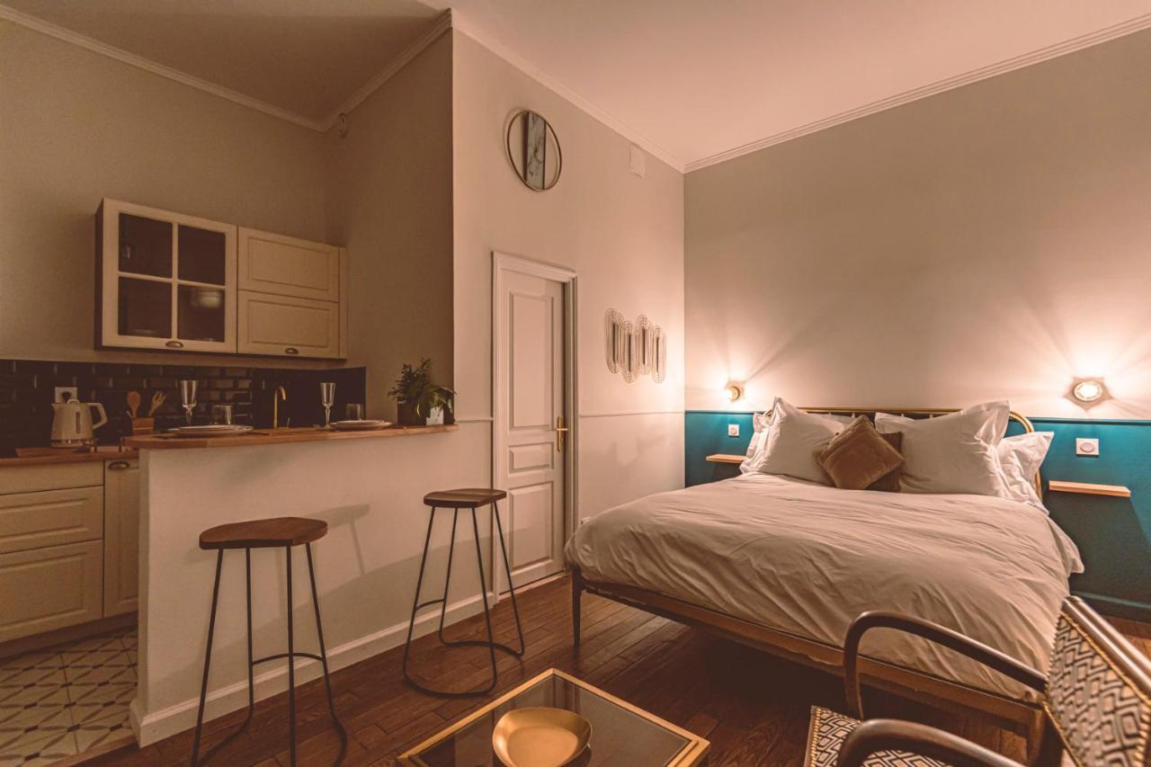 Appartement Hyper centre : élégante terrasse privée à Reims Extérieur photo